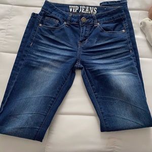 VIP JEANS